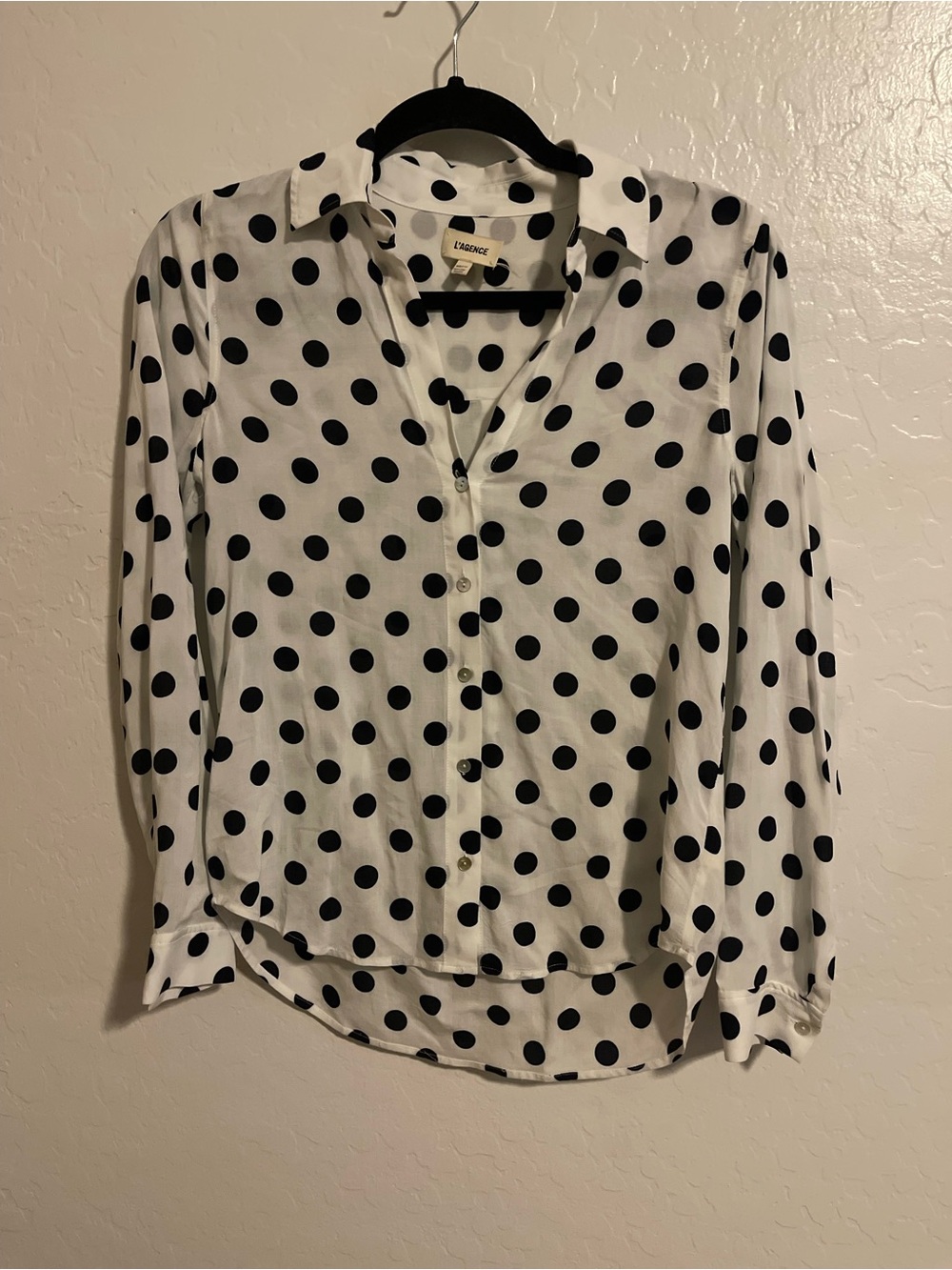 L'AGENCE Black Polka Dot White Button-Up Blouse